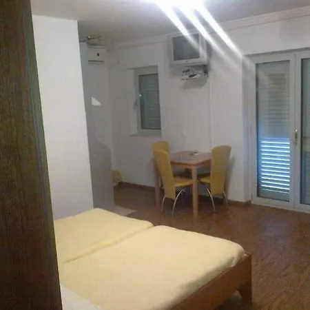 Era Appartamento *